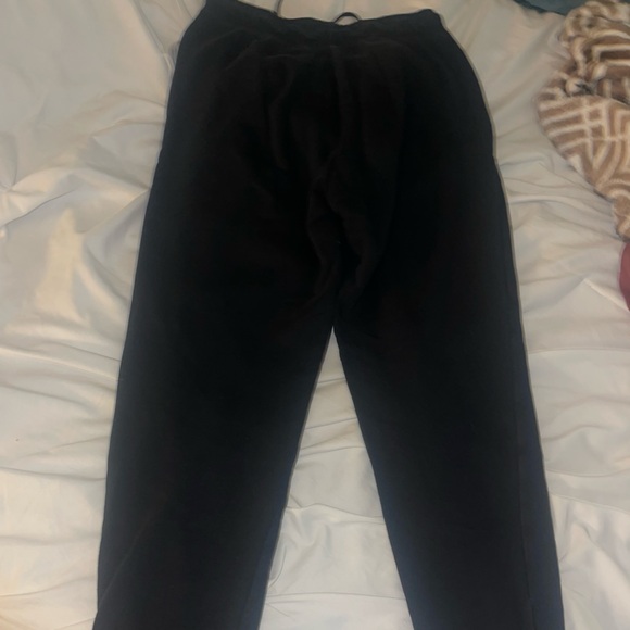 Black Nike joggers - Picture 4 of 4